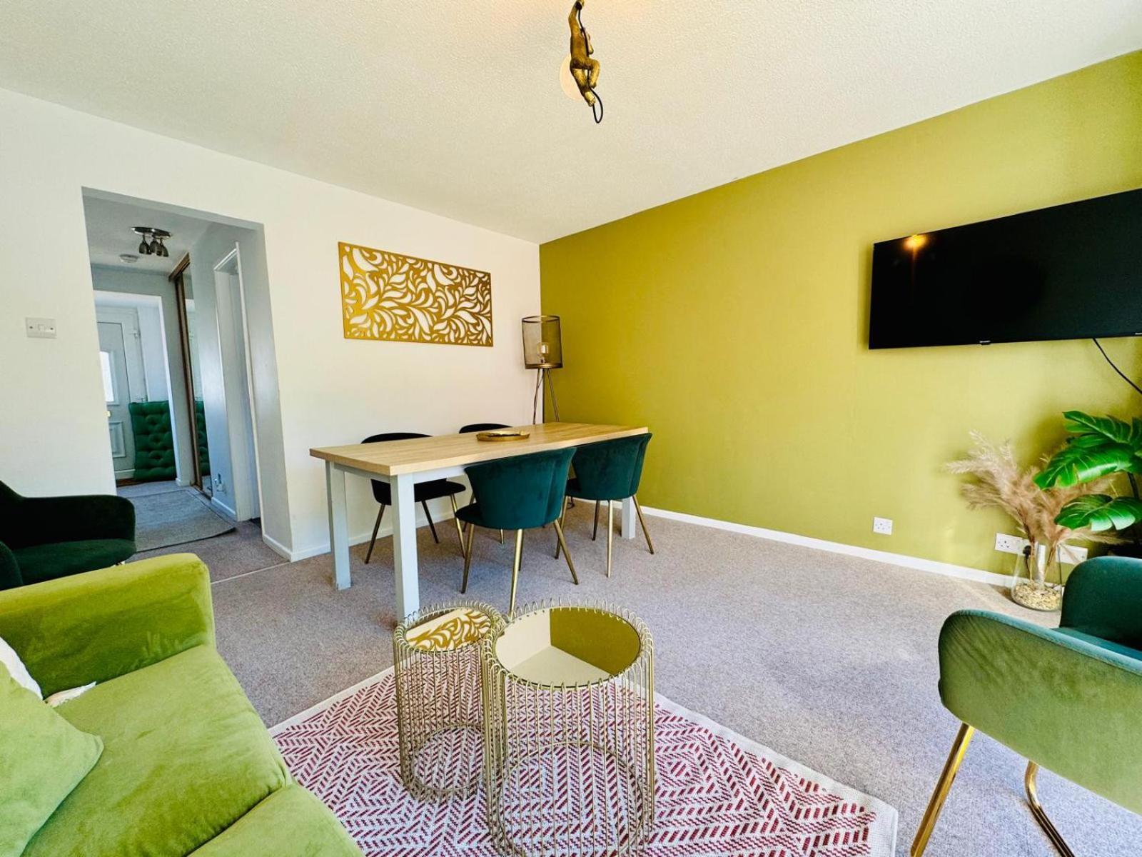 Jade's Cozy Retreat: Pet-Friendly 2-Bed with Garden Villa Cambridge  Exterior photo